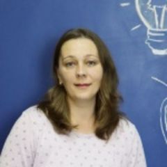 Калиничева Елена
